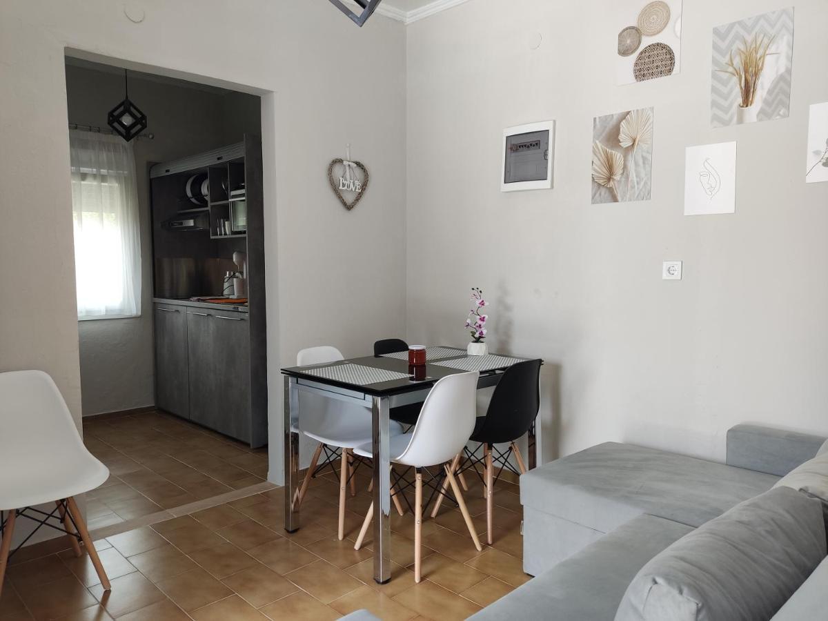 Elina House And Garden Villa นิกิติ ภายนอก รูปภาพ